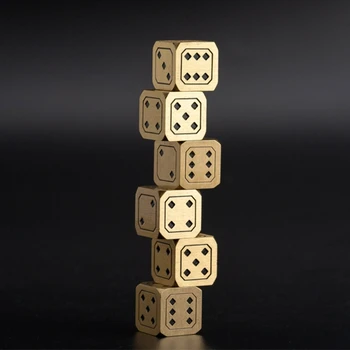 Кубики 15 мм D6, гладкие латунные 6-сторонние кубики, Золотые кубики для ролевых игр